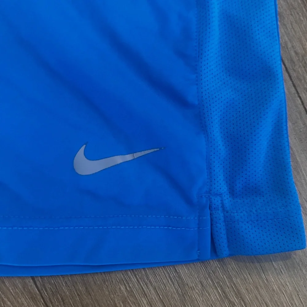Nike Dri-FIT Men Blue Athletic Basketball Training Shorts 398513-406 Size Medium